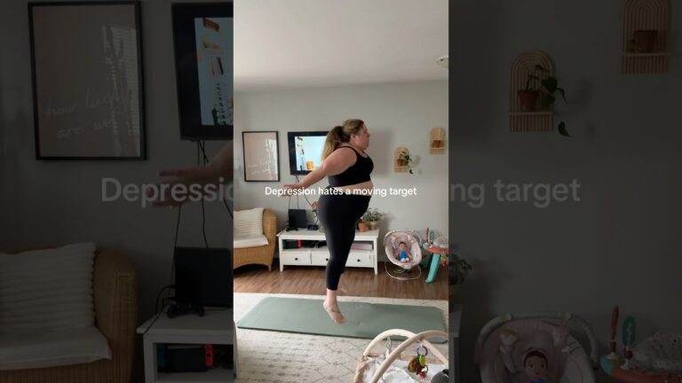 Move your body, mama 🤍 #postpartum #fitness, #momlife #weightlossjourney #plussize #baby #selfcare